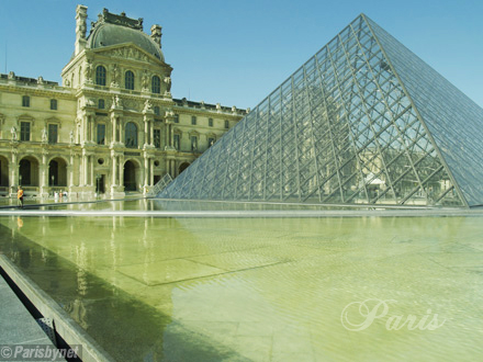 Le Louvre, pyramide