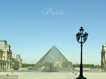 Le Louvre, pyramide