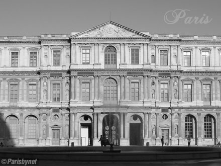 Le Louvre, la cour carre