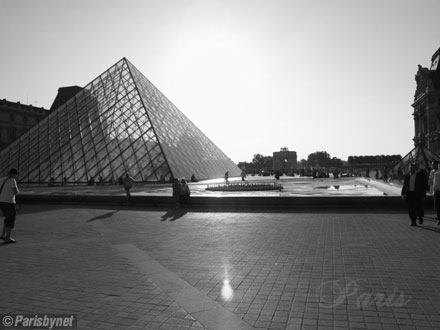 Le Louvre, la pyramide